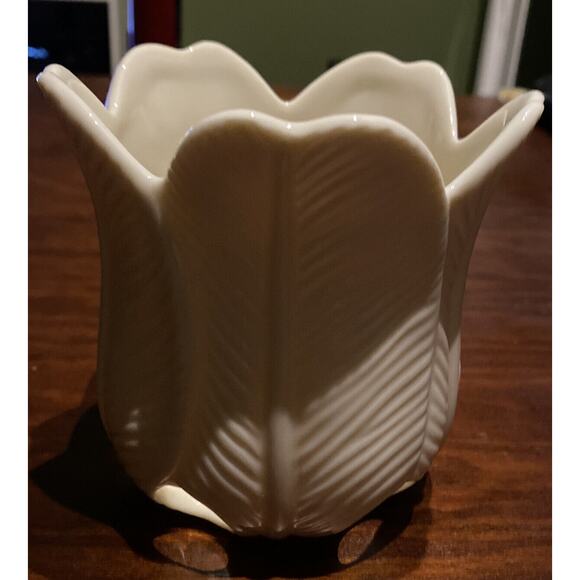 Partylite White Ivory Flower Petal Ceramic Light Candle Holder + Candle Tulip - Picture 4 of 5